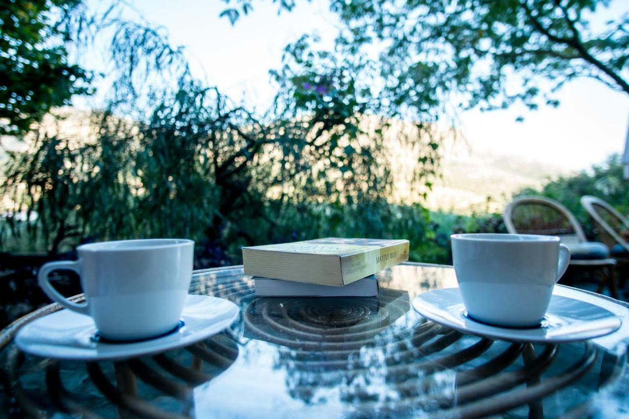 Almond Trees Cottage Divarata Екстер'єр фото