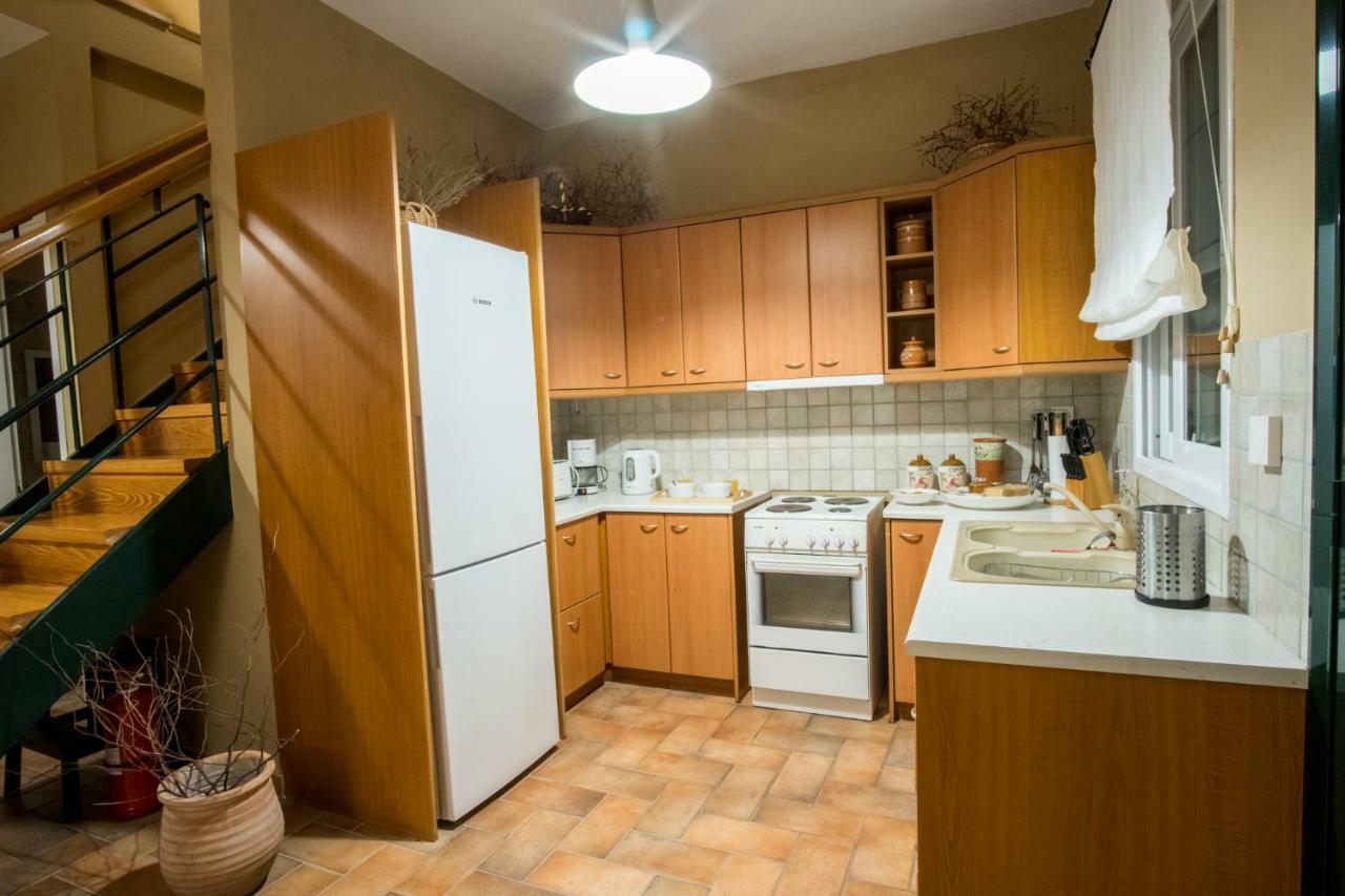 Almond Trees Cottage Divarata Екстер'єр фото